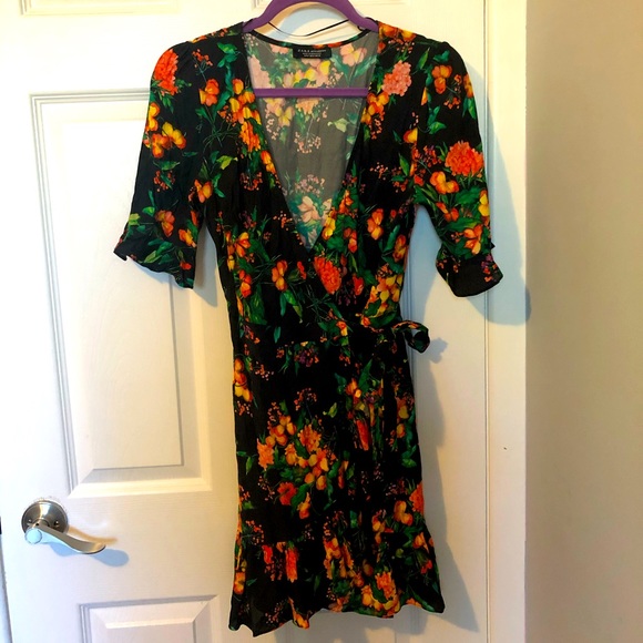 Zara Floral Wrap Dress - Picture 1 of 3